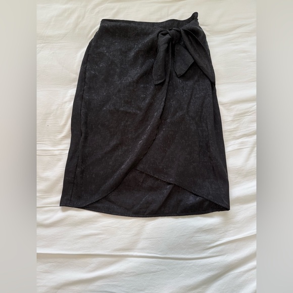 Chenault Dresses & Skirts - Chenault Black Knee-Length Wrap Pencil Skirt